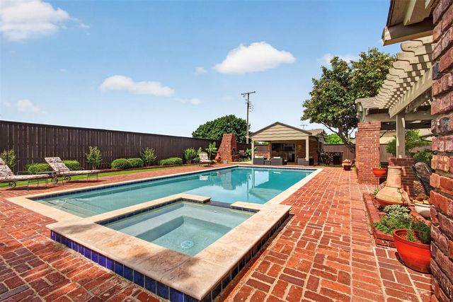 1410 Dorchester Drive, Oklahoma City, OK 73114