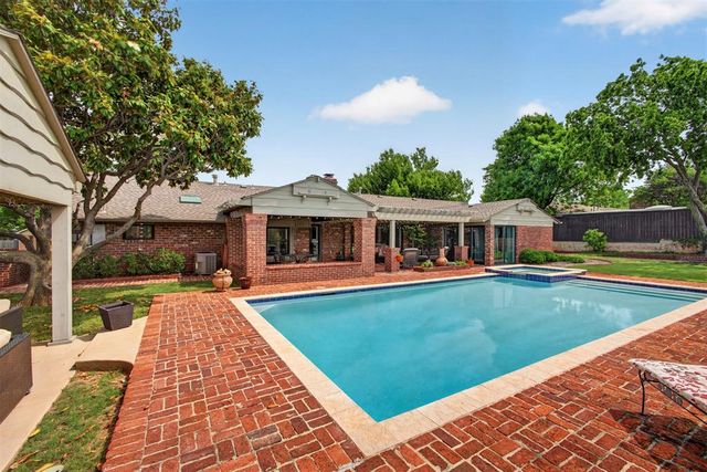 1410 Dorchester Drive, Oklahoma City, OK 73114