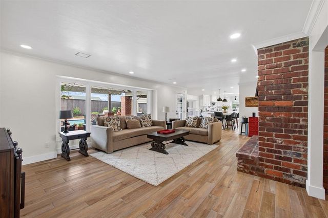 1410 Dorchester Drive, Oklahoma City, OK 73114