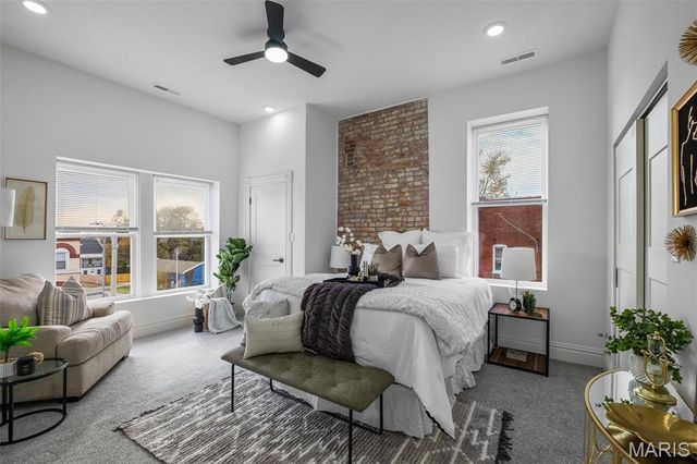 6827 Minnesota Avenue, St Louis, MO 63111