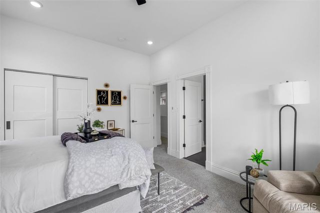 6827 Minnesota Avenue, St Louis, MO 63111