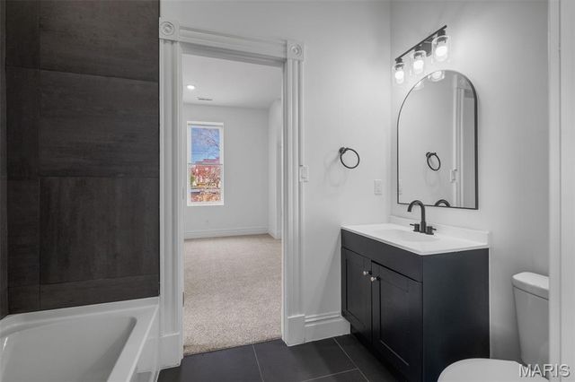 6827 Minnesota Avenue, St Louis, MO 63111