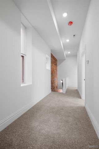 6827 Minnesota Avenue, St Louis, MO 63111