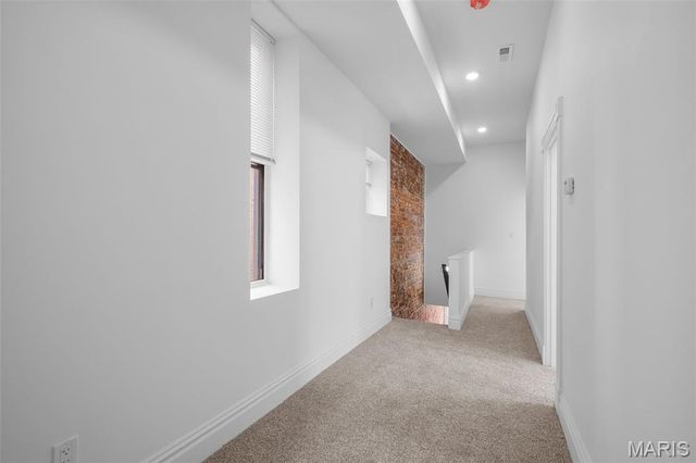 6827 Minnesota Avenue, St Louis, MO 63111