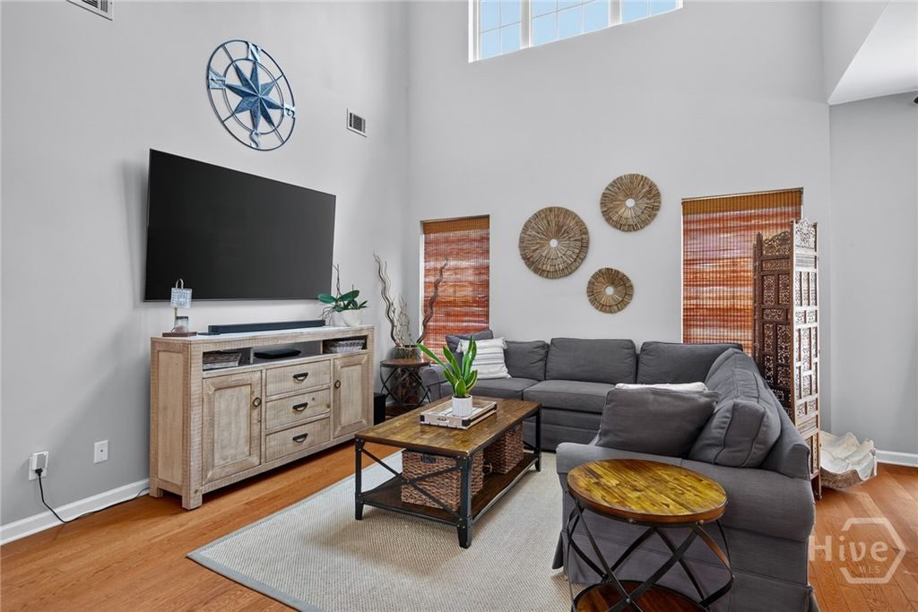 Image 14 of property listing at 1014 Walthour Road, Savannah, GA 31410