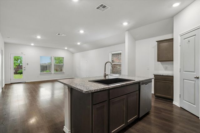 4351 Pyramid Drive, Forney, TX 75126