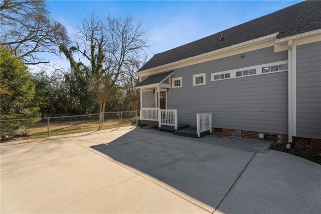 114 Cleveland Street, Mcdonough, GA 30253