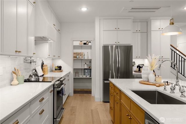 4118 161st Avenue SE, Bellevue, WA 98006