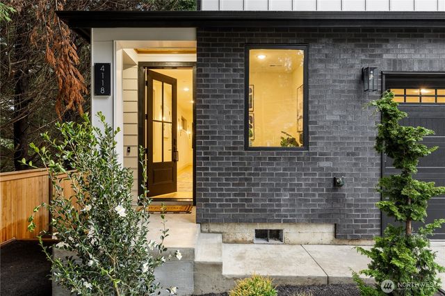 4118 161st Avenue SE, Bellevue, WA 98006