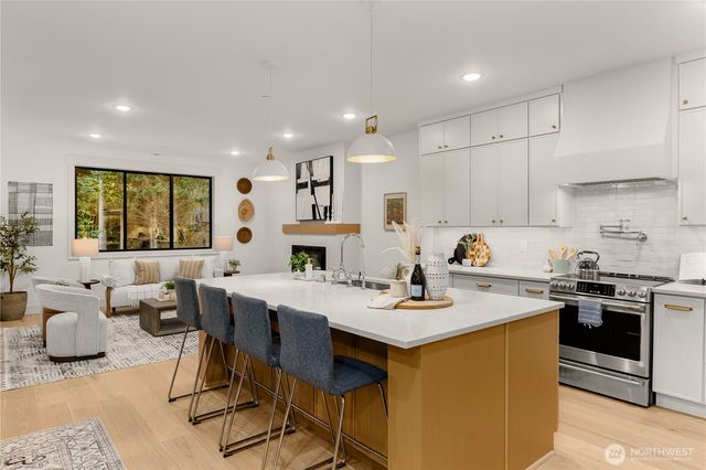 4118 161st Avenue SE, Bellevue, WA 98006