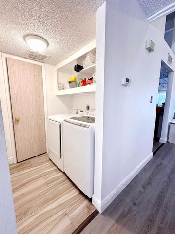 8535 S Dairy Ashford Road, Houston, TX 77072