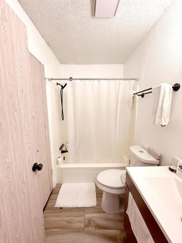 8535 S Dairy Ashford Road, Houston, TX 77072