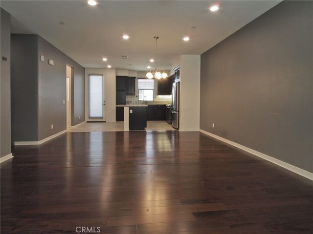 1581 E Lincoln, Anaheim, CA 92805