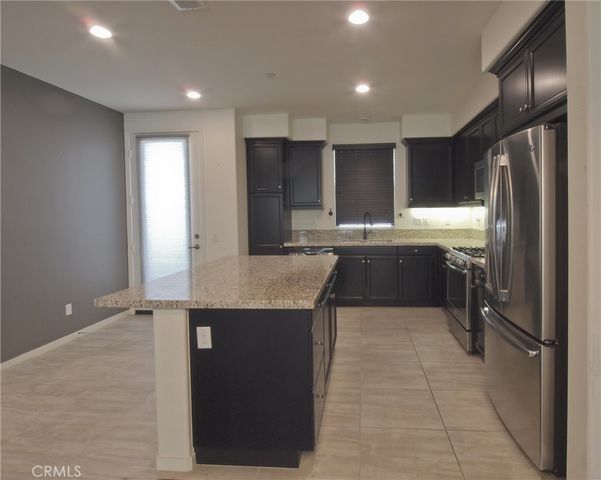 1581 E Lincoln, Anaheim, CA 92805