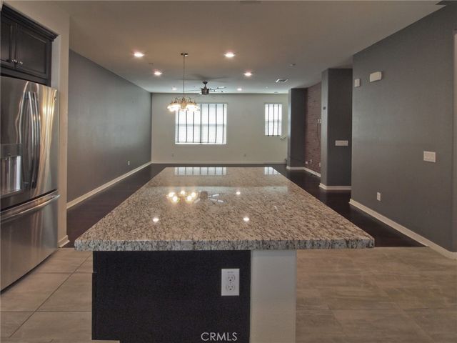 1581 E Lincoln, Anaheim, CA 92805