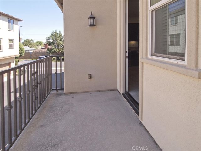 1581 E Lincoln, Anaheim, CA 92805