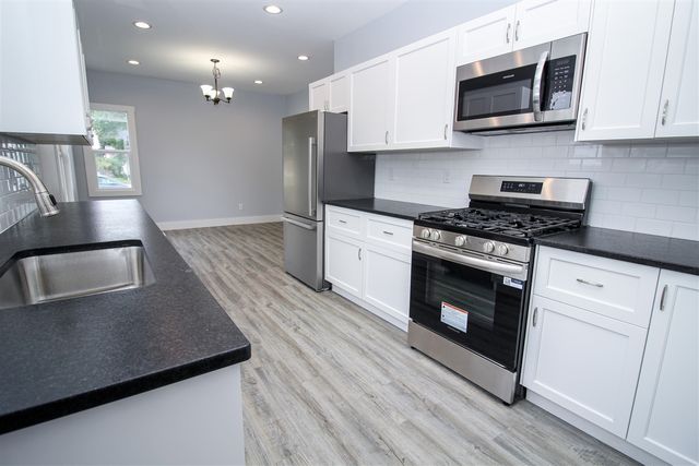 822 N Main Street, Three Rivers, MI 49093