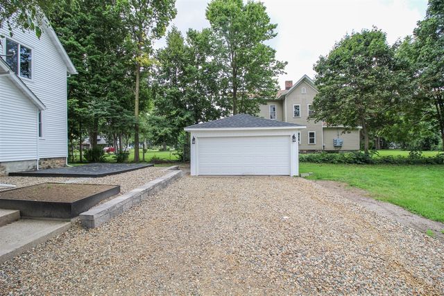 822 N Main Street, Three Rivers, MI 49093