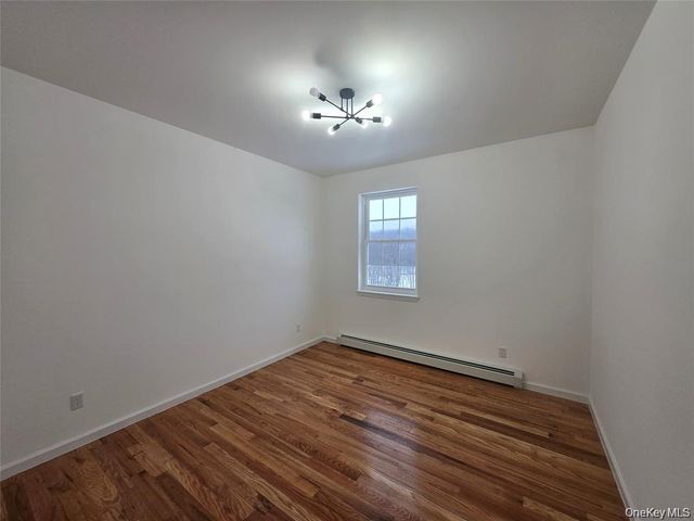 470 State Route 211, Cuddebackville, NY 12729