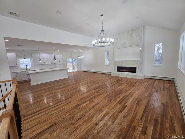 470 State Route 211, Cuddebackville, NY 12729