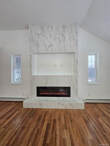 470 State Route 211, Cuddebackville, NY 12729