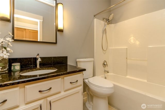 16103 122nd Avenue E, Puyallup, WA 98374