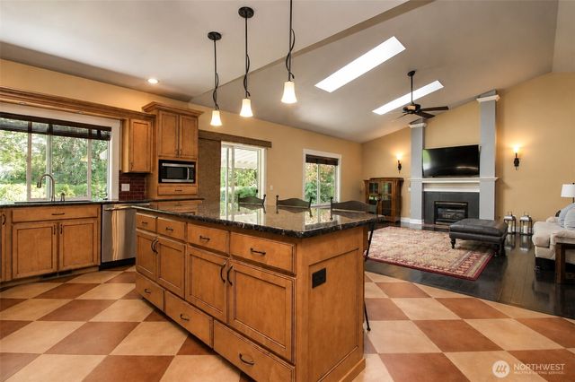 16103 122nd Avenue E, Puyallup, WA 98374