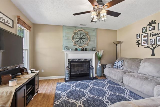 2301 Gates LNDG, Chesapeake, VA 23323