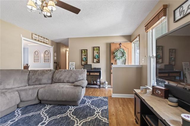 2301 Gates LNDG, Chesapeake, VA 23323