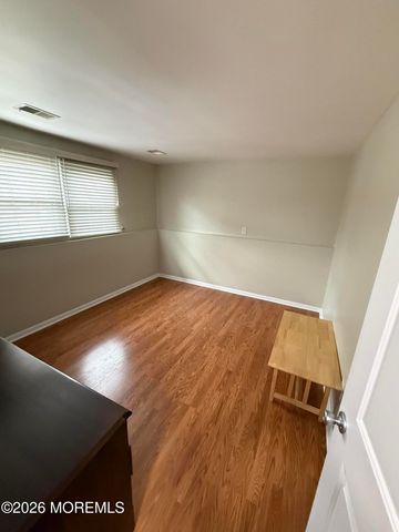 953 Neptune Avenue, Beachwood, NJ 08722