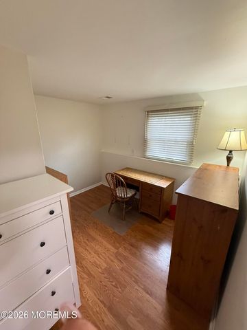 953 Neptune Avenue, Beachwood, NJ 08722