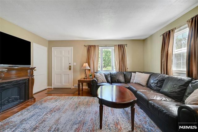 85 Edison Street, Clifton, NJ 07013