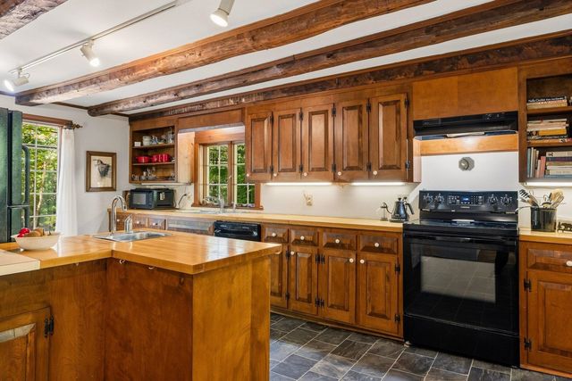 172 Packers Falls Road, Durham, NH 03824