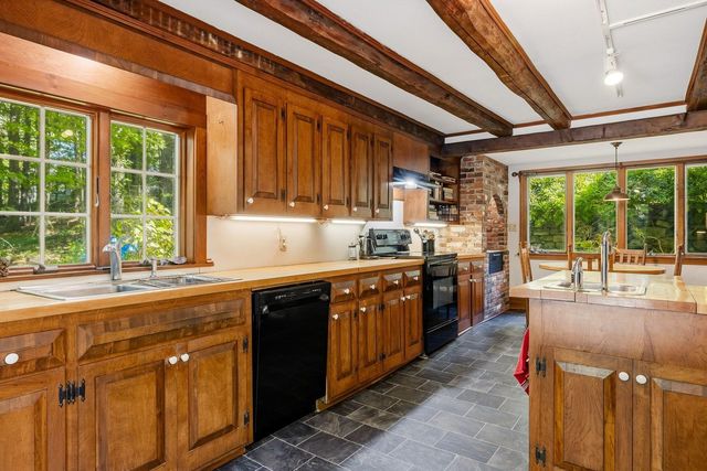 172 Packers Falls Road, Durham, NH 03824