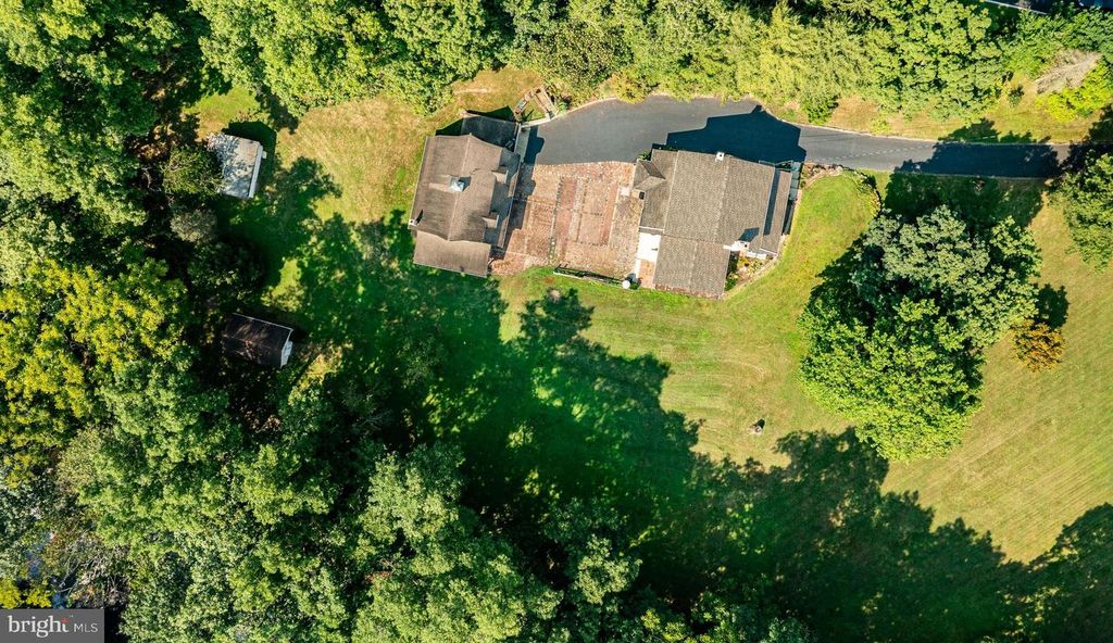 14 SPRING MOUNT RD, Schwenksville, PA 19473