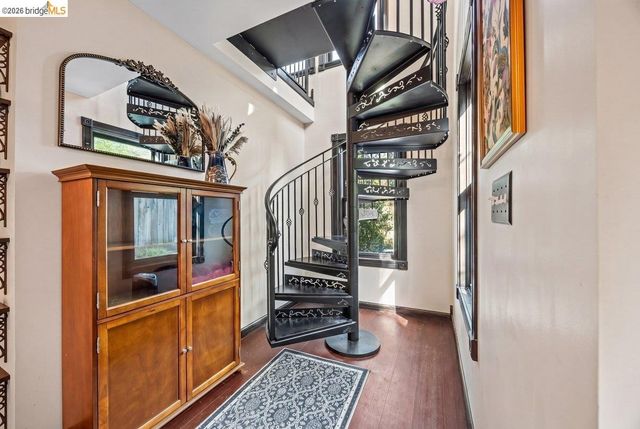 1712 Paru St, Alameda, CA 94501