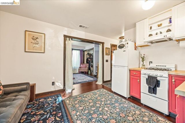 1712 Paru St, Alameda, CA 94501
