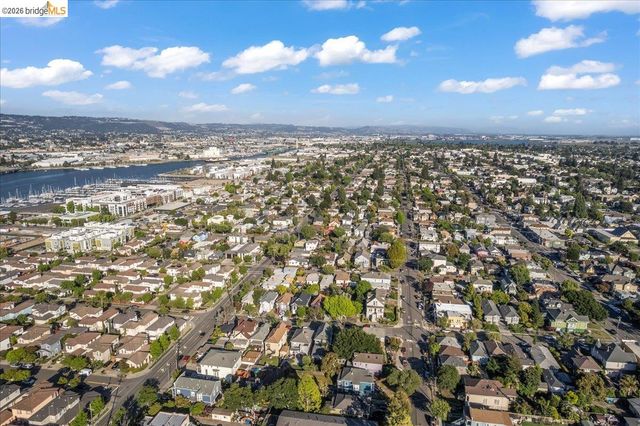 1712 Paru St, Alameda, CA 94501