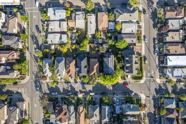 1712 Paru St, Alameda, CA 94501