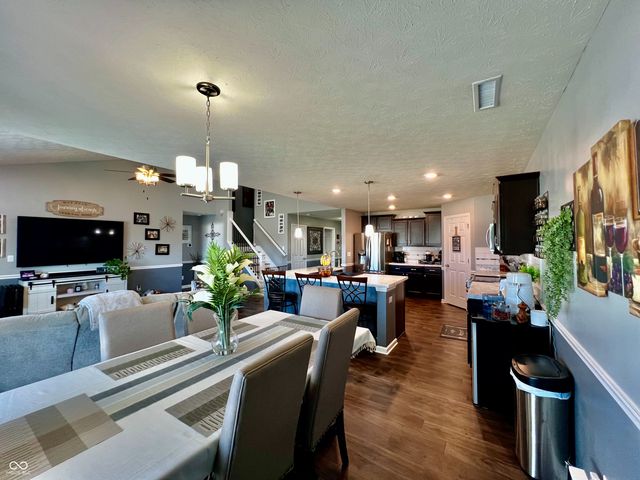 4088 Ashworth Lane, Columbus, IN 47201