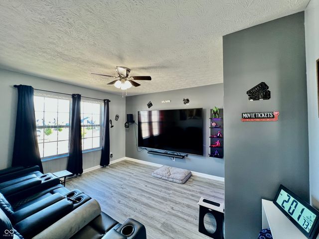 4088 Ashworth Lane, Columbus, IN 47201