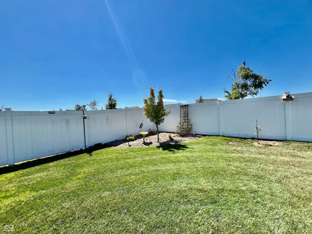 4088 Ashworth Lane, Columbus, IN 47201