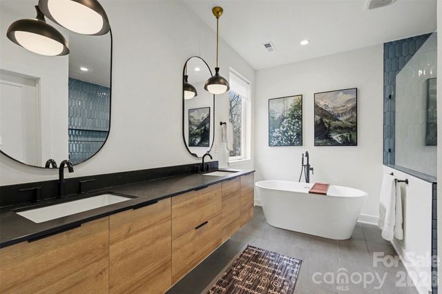 5726 Charing Place, Charlotte, NC 28211