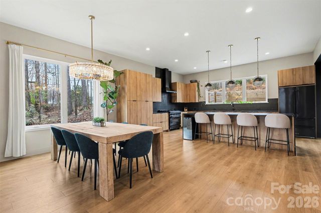 5726 Charing Place, Charlotte, NC 28211