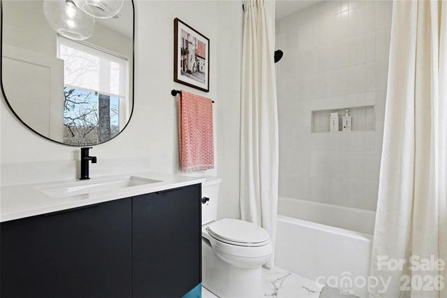 5726 Charing Place, Charlotte, NC 28211