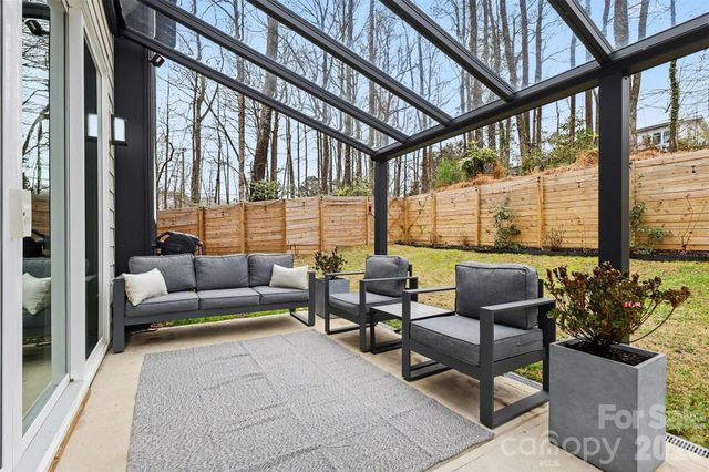 5726 Charing Place, Charlotte, NC 28211