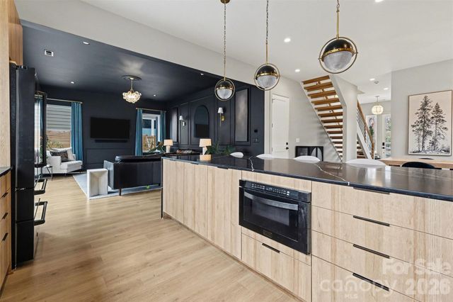 5726 Charing Place, Charlotte, NC 28211