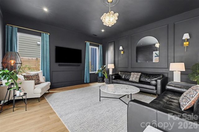 5726 Charing Place, Charlotte, NC 28211