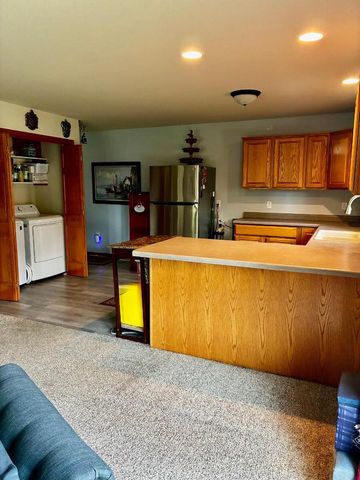 729 Bass DRIVE, Waterford, WI 53185