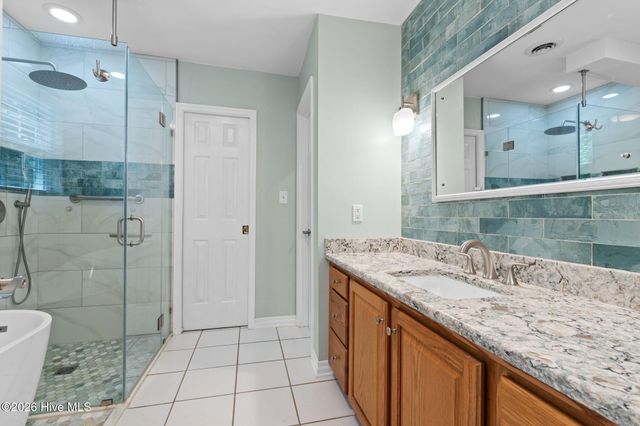 2490 Glen Drive, Little River, SC 29566
